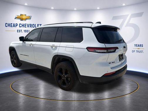 Bright White Clearcoat 2022 Jeep Grand Cherokee L Altitude