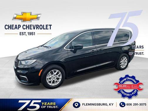 Diamond Black Crystal Pearlcoat 2025 Chrysler Pacifica L