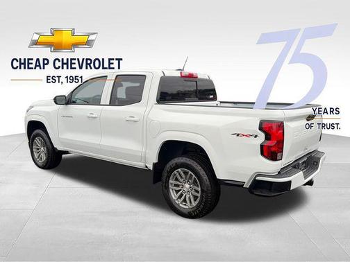 Summit White 2026 Chevrolet Colorado LT