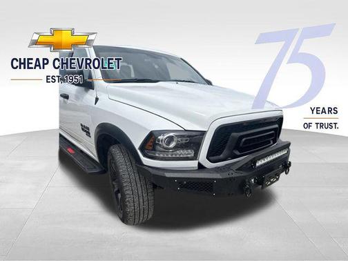 Bright White Clearcoat 2024 RAM 1500 Classic Warlock Crew Cab 4x4 5'7' Box