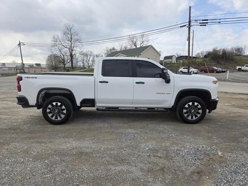2021 Chevrolet Silverado 2500 Custom
