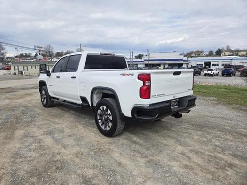 2021 Chevrolet Silverado 2500 Custom