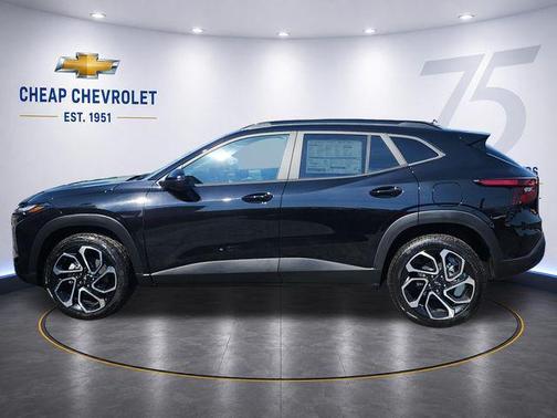 Mosaic Black Metallic 2026 Chevrolet Trax FWD 2RS