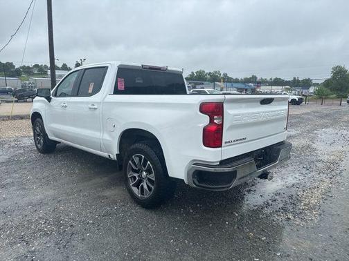 Summit White 2024 Chevrolet Silverado 1500 LT