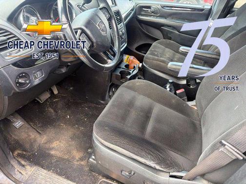 Granite Pearlcoat 2019 Dodge Grand Caravan SE