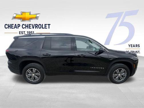 Mosaic Black Metallic 2024 Chevrolet Traverse LT