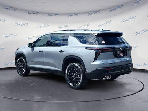 Sterling Gray Metallic 2026 Chevrolet Traverse LT