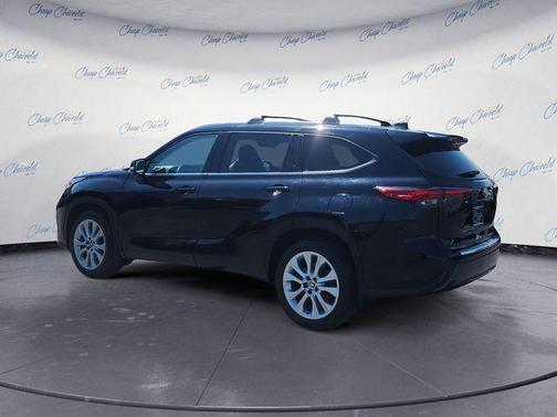 Midnight Black Metallic 2021 Toyota Highlander Limited