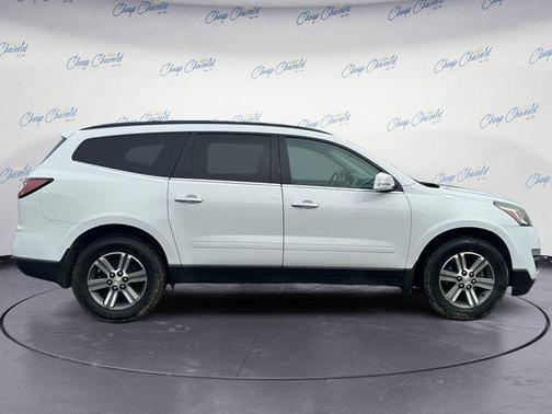 2017 Chevrolet Traverse 2LT