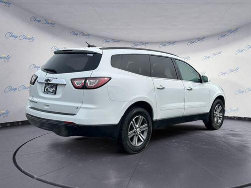 2017 Chevrolet Traverse 2LT