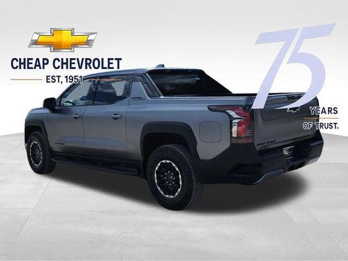Magnus Gray Matte Metallic 2026 Chevrolet Silverado EV Trail Boss