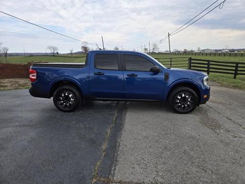 2023 Ford Maverick XL