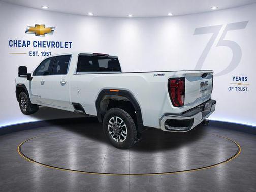 Summit White 2024 GMC Sierra 3500 SLE