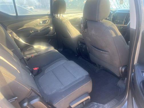 Satin Steel Metallic 2020 Chevrolet Traverse LS