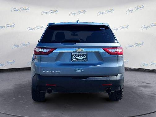 Satin Steel Metallic 2020 Chevrolet Traverse LS