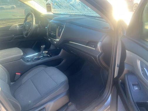 Satin Steel Metallic 2020 Chevrolet Traverse LS