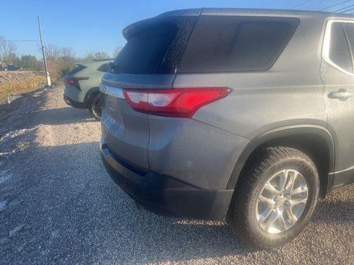 Satin Steel Metallic 2020 Chevrolet Traverse LS