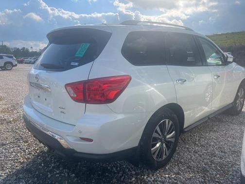 2018 Nissan Pathfinder SL