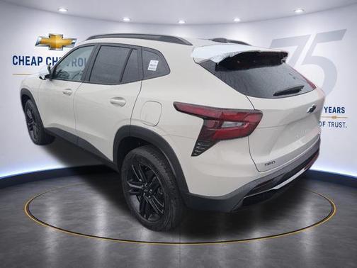 White Sands 2026 Chevrolet Trax FWD ACTIV