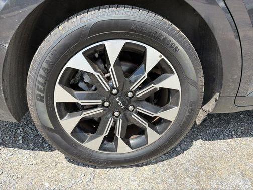 Pantera Metal 2022 Kia Carnival EX