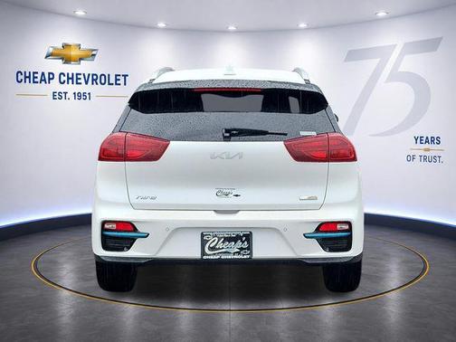Snow White Pearl 2022 Kia Niro EV EX Premium