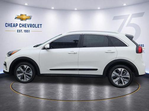 Snow White Pearl 2022 Kia Niro EV EX Premium