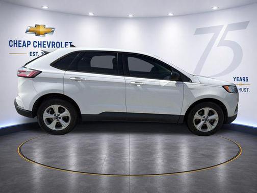 Oxford White 2019 Ford Edge SE