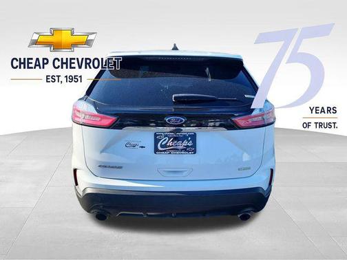 Oxford White 2019 Ford Edge SE