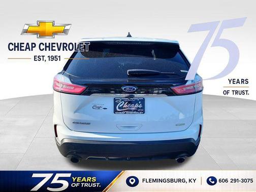 Oxford White 2019 Ford Edge SE