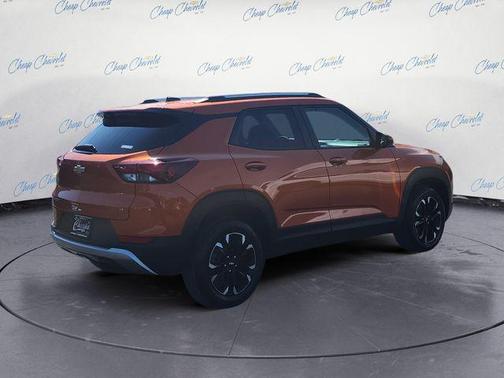 Vivid Orange Metallic 2022 Chevrolet Trailblazer LT