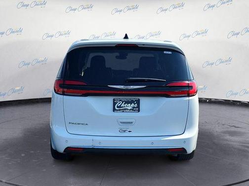 Bright White Clearcoat 2024 Chrysler Pacifica Touring L