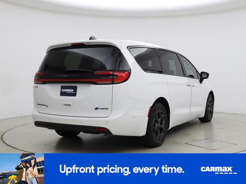 2023 Chrysler Pacifica Hybrid Limited