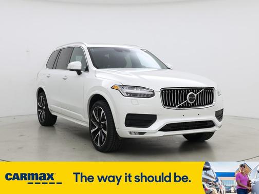 2020 Volvo XC90 T6 Momentum