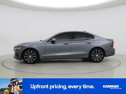 2021 Volvo S60 T5 Momentum