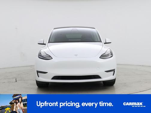 White 2023 Tesla Model Y Long Range