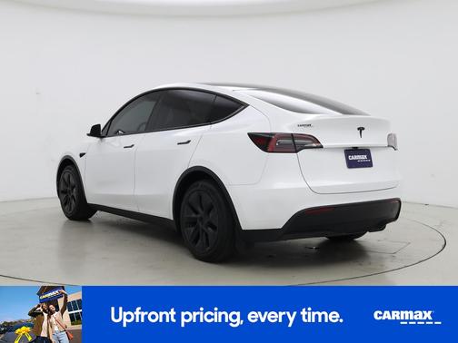 White 2025 Tesla Model Y Long Range