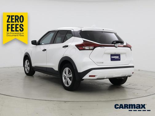 White 2021 Nissan Kicks S