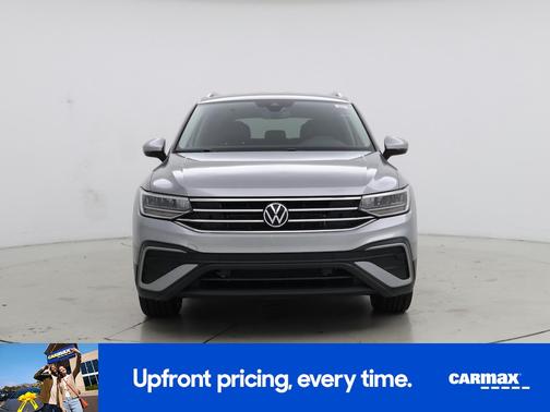 Silver 2023 Volkswagen Tiguan SE