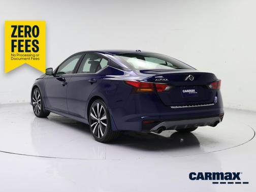 Blue 2021 Nissan Altima SR