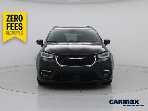 Black 2022 Chrysler Pacifica Touring L