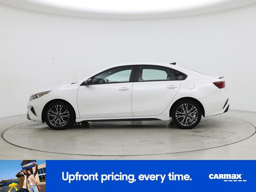 Pearl 2024 Kia Forte GT-Line