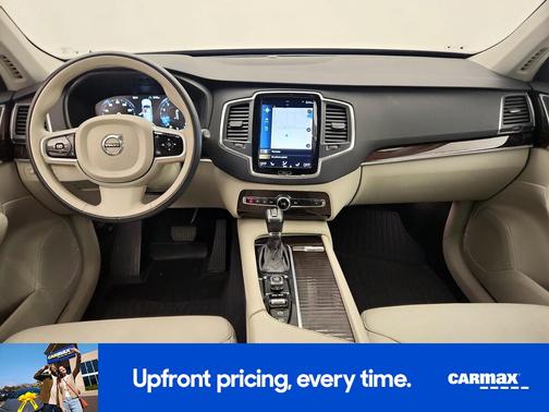 2019 Volvo XC90 T6 Momentum