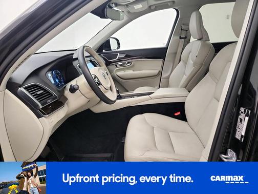 2019 Volvo XC90 T6 Momentum
