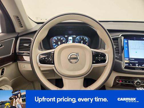 2019 Volvo XC90 T6 Momentum
