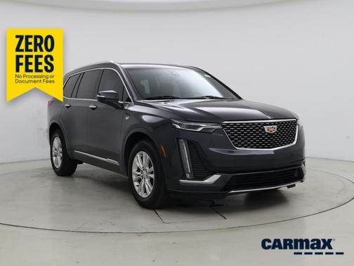 Gray 2023 Cadillac XT6 Luxury