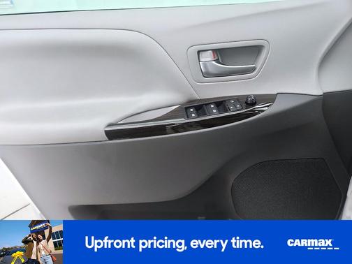 2020 Toyota Sienna XLE Premium