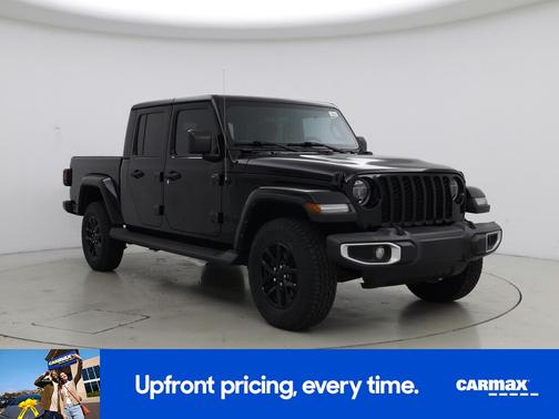Black 2022 Jeep Gladiator Sport