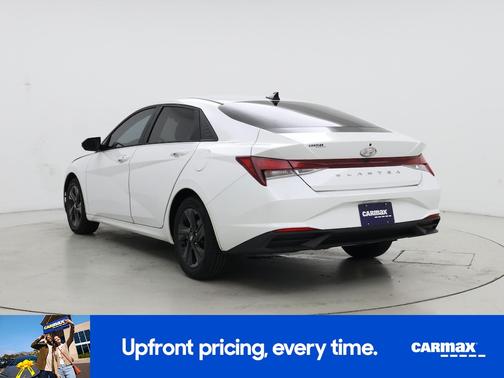 White 2021 Hyundai ELANTRA SEL