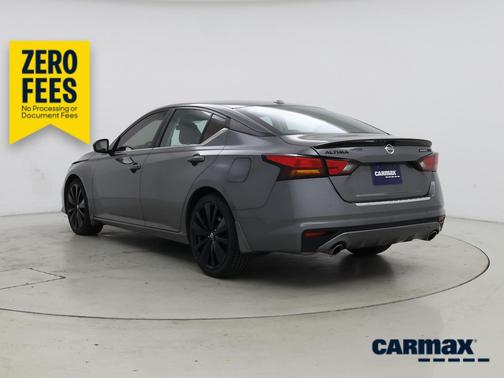 Gray 2022 Nissan Altima SR