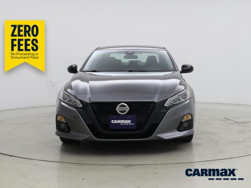 Gray 2022 Nissan Altima SR